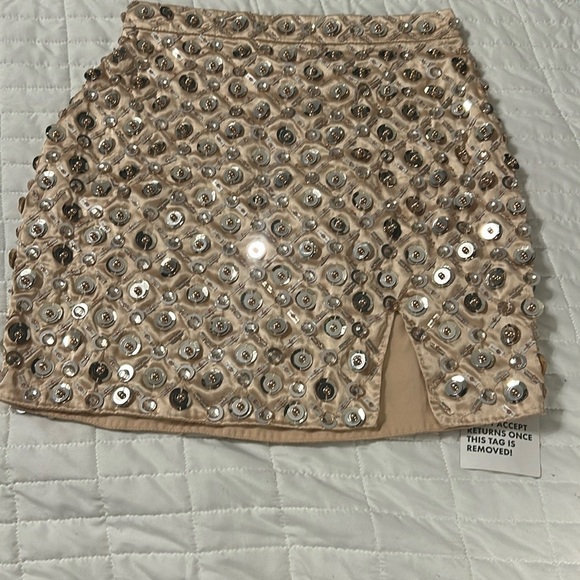 NWT ASOS Champagne Gold Sequin Embellished Mini Skirt for Night Out Size 4 - Picture 7 of 10
